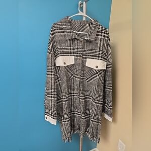 Size 2X Or 5X Women's Shacket Oversized Button Down Plaid Shirt Fringe Hem Black